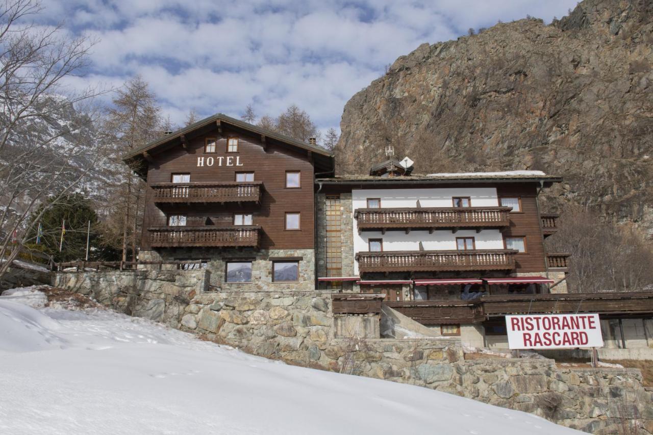 Hotel Rascard Valtournenche Kültér fotó